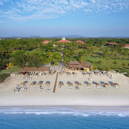 Caravela Beach Resort Varca Extérieur photo Aerial view of the beach at the Iberostar Grand Hotel Bávaro
