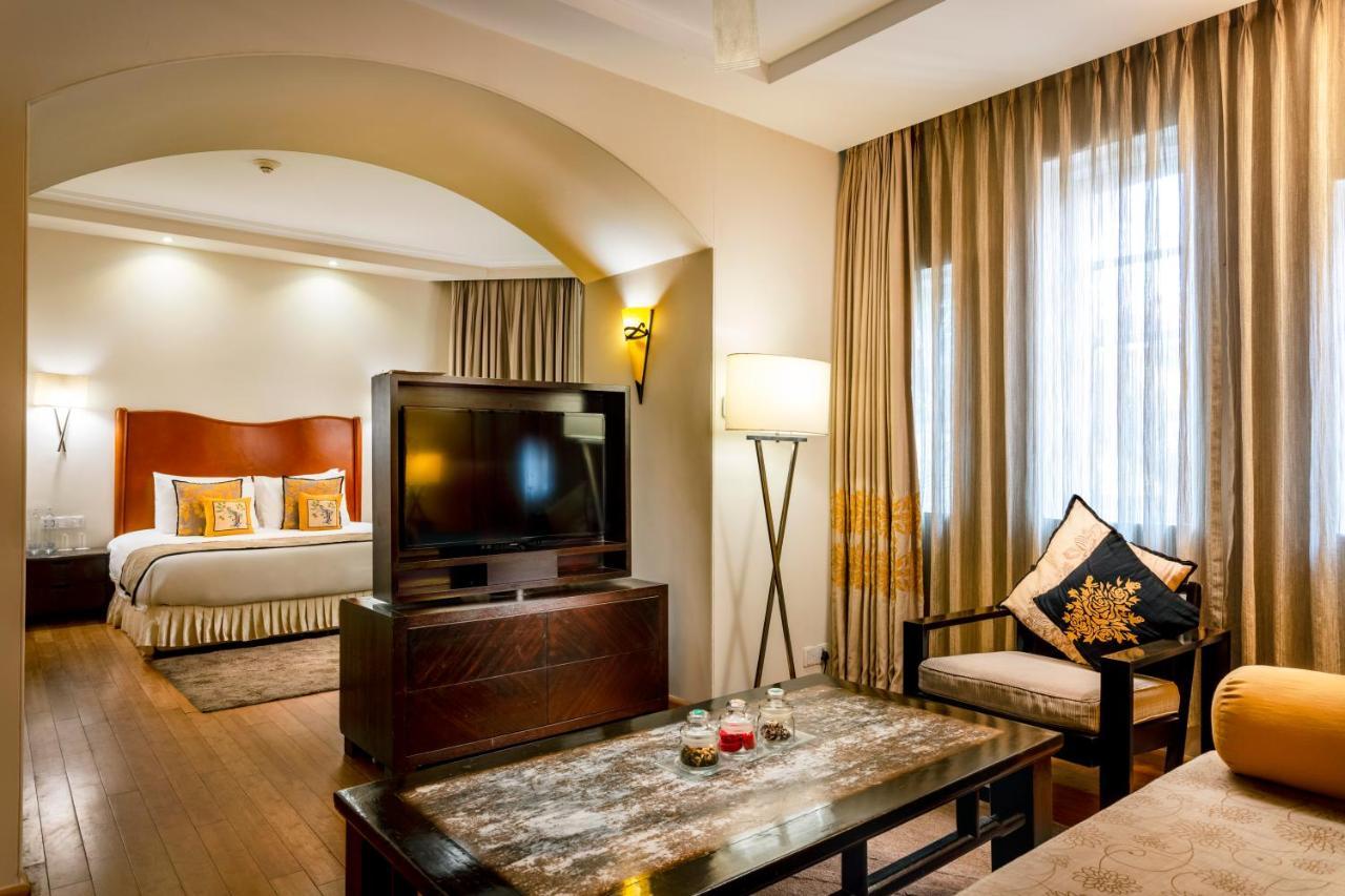 Caravela Beach Resort Varca Extérieur photo A suite at the hotel