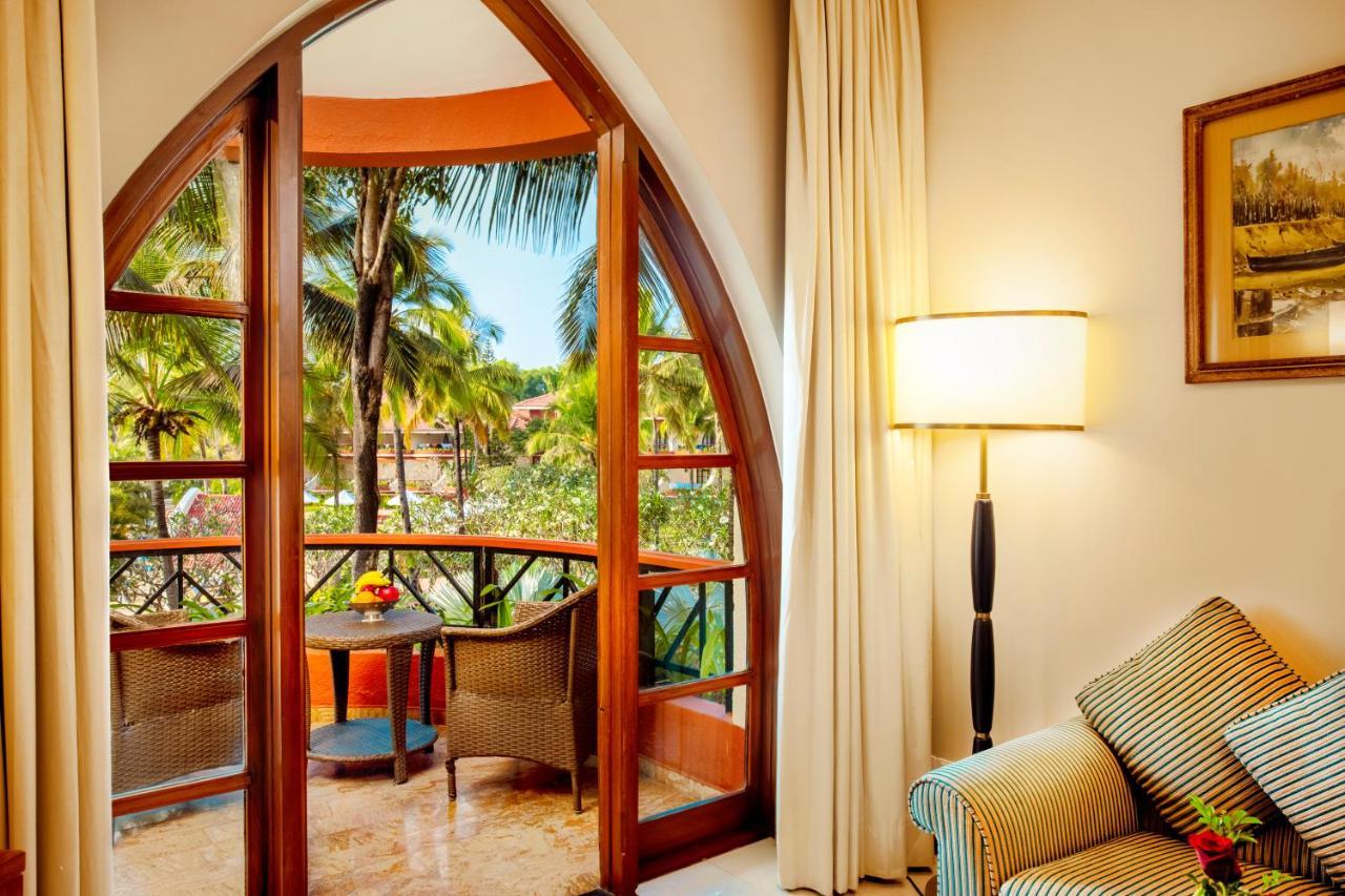 Caravela Beach Resort Varca Extérieur photo A room at the resort