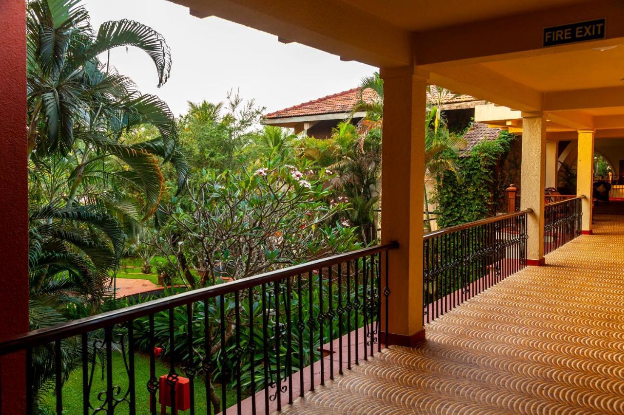 Caravela Beach Resort Varca Extérieur photo The interior of the hotel